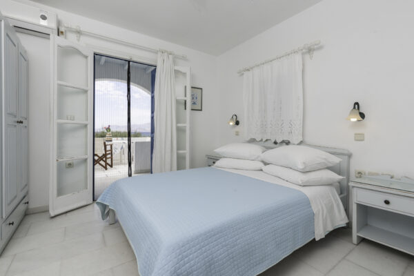 Triple Room with Sea View-04
