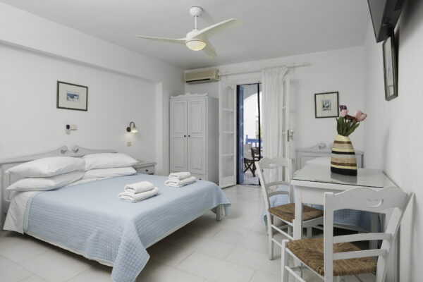 Triple Room with Sea View-07